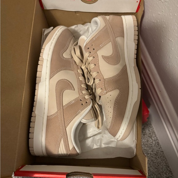 Tan & Beige DUNKS - Picture 1 of 2